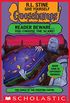 The Curse of the Creeping Coffin (Give Yourself Goosebumps) (English Edition)