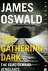 The Gathering Dark: New in the series, Inspector McLean 8 (English Edition)