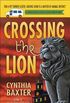 Crossing the Lion: A Reigning Cats & Dogs Mystery (Reigning Cats and Dogs Mystery Book 9) (English Edition)