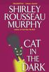 Cat in the Dark: A Joe Grey Mystery (English Edition)